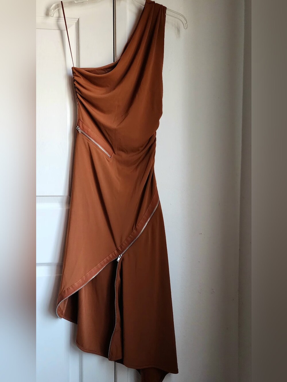 ZARA NWT One Shoulder Asymmetrical Zipper Detail Midi Dress Camel Brown - Size M - Picture 8 of 8
